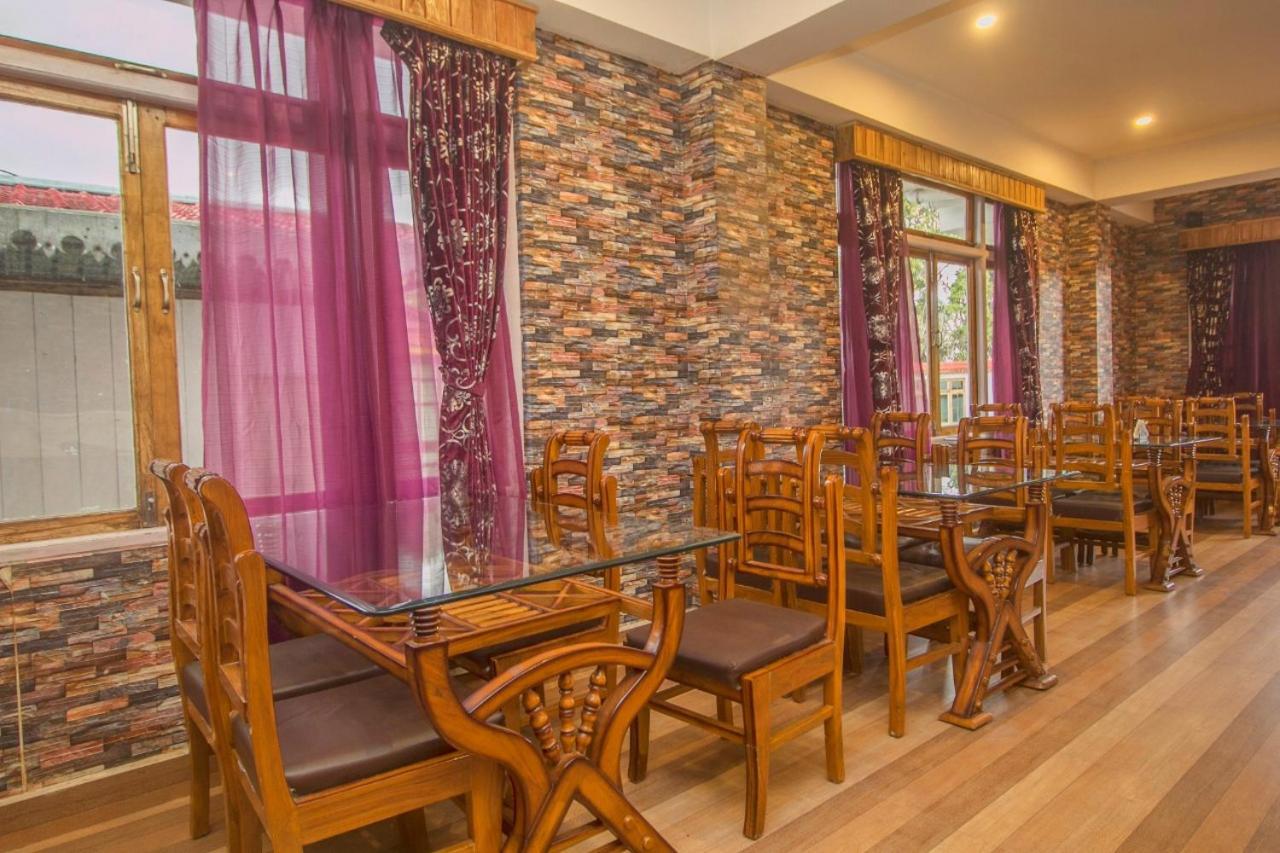 The Pelling Resort Exterior photo